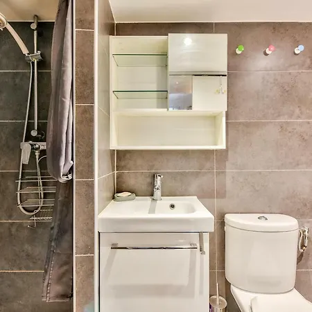 Cosy Studio With A Mezzanine // 15th District \\ Paris